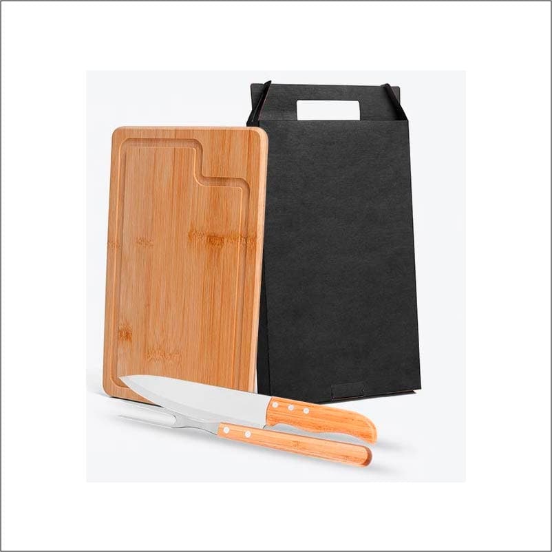Kit Churrasco 5 Peças com Tábua de Bambu Personalizado