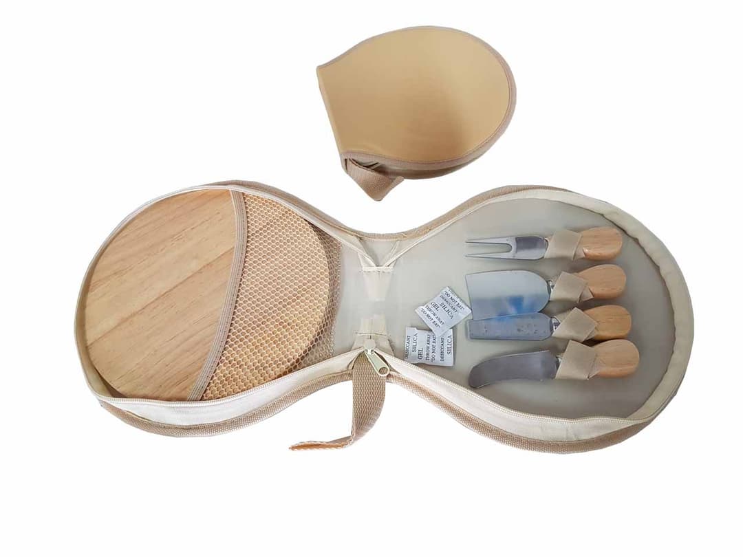 Kit Gastronomia com Queijo em Madeira 5 Peças Personalizado - imagem 1